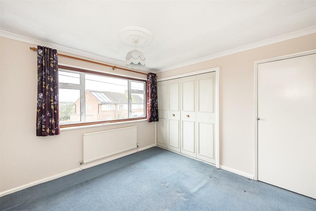 Additional image 8 of Springfield Crescent, Harpenden