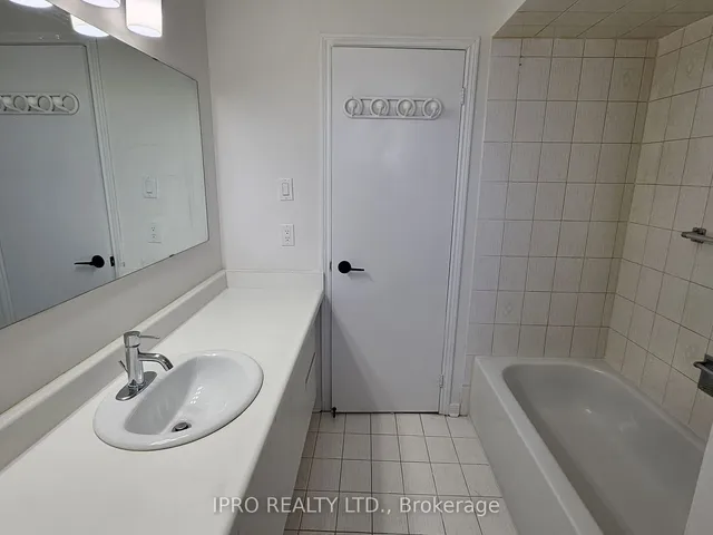 Additional image 24 of 23 Woodlot Cres