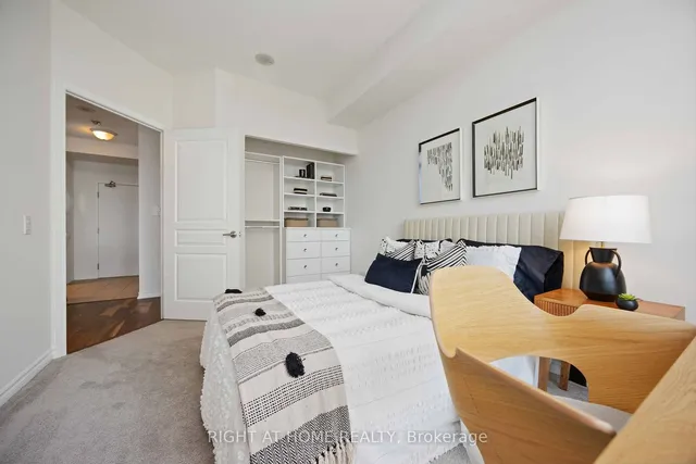 Additional image 22 of 5 Marine Parade Dr Unit 910