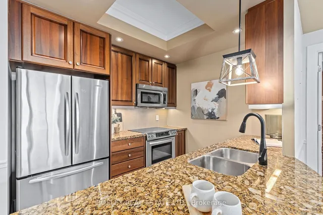 Additional image 7 of 662 Sheppard Ave Unit 1003C