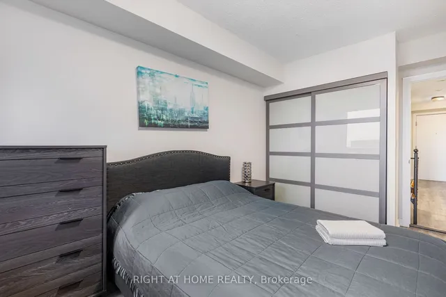 Additional image 9 of 250 Wellington St Unit 1537