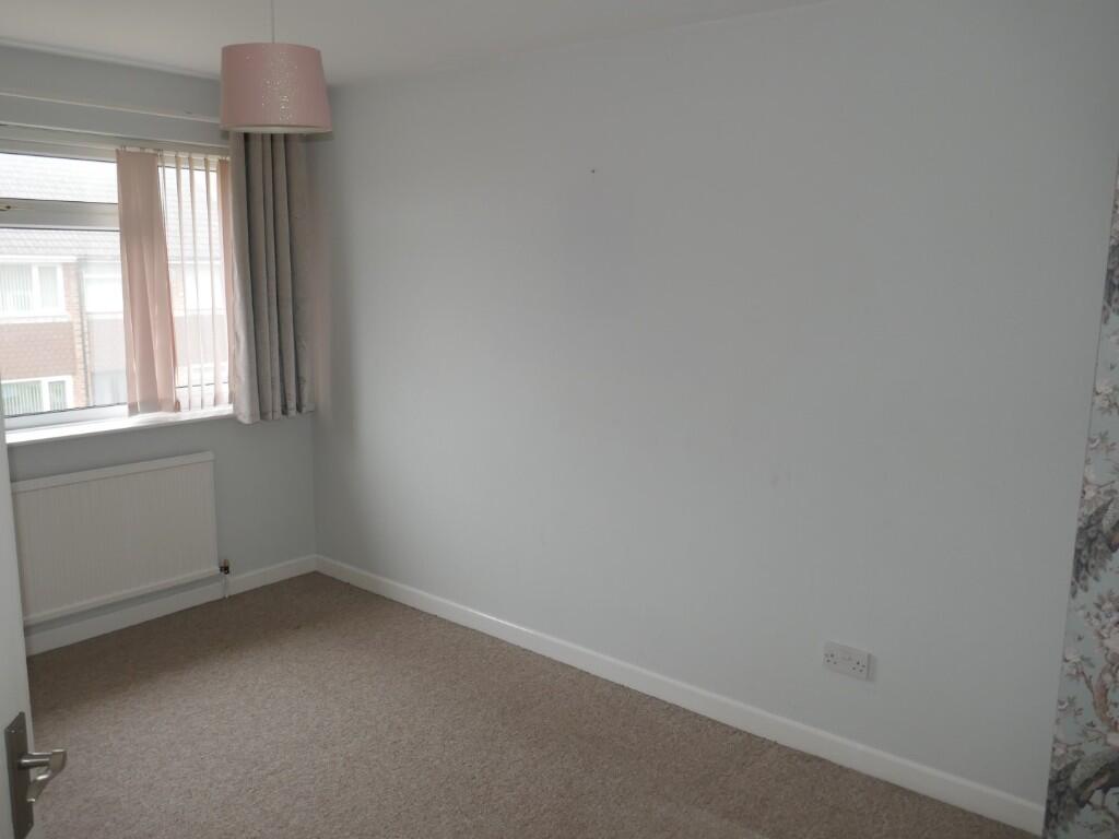 Additional image 7 of CARISBROOKE GARDENS, YEOVIL