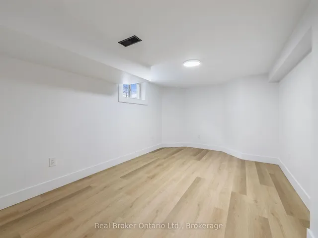 Additional image 30 of 51 Woodbridge Rd