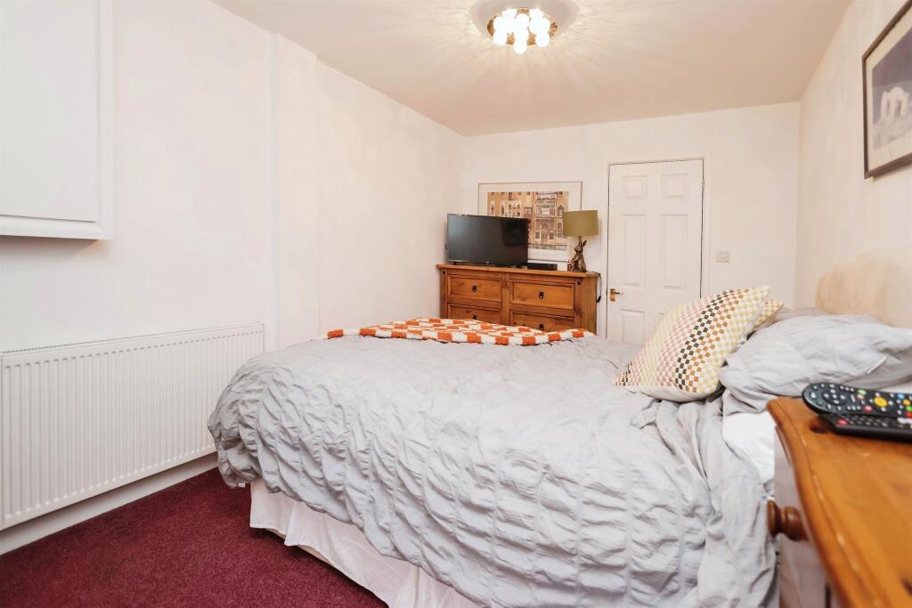 Additional image 6 of Hunnington Crescent, Halesowen