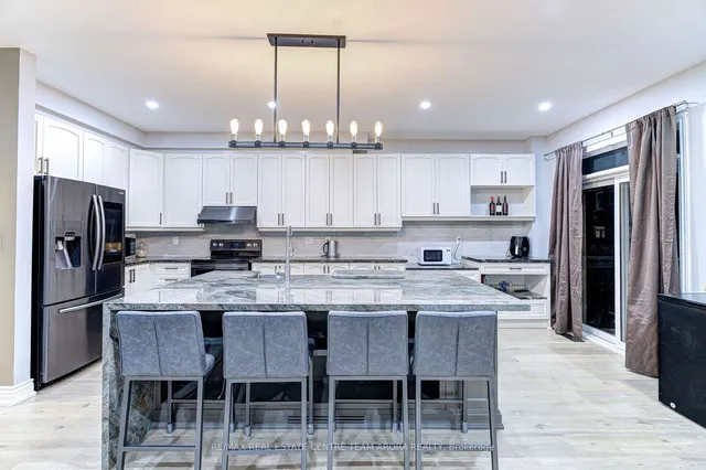 Additional image 9 of 8 Kawana Rd