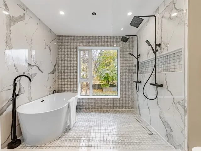 Additional image 21 of 19 DONALDA Cres