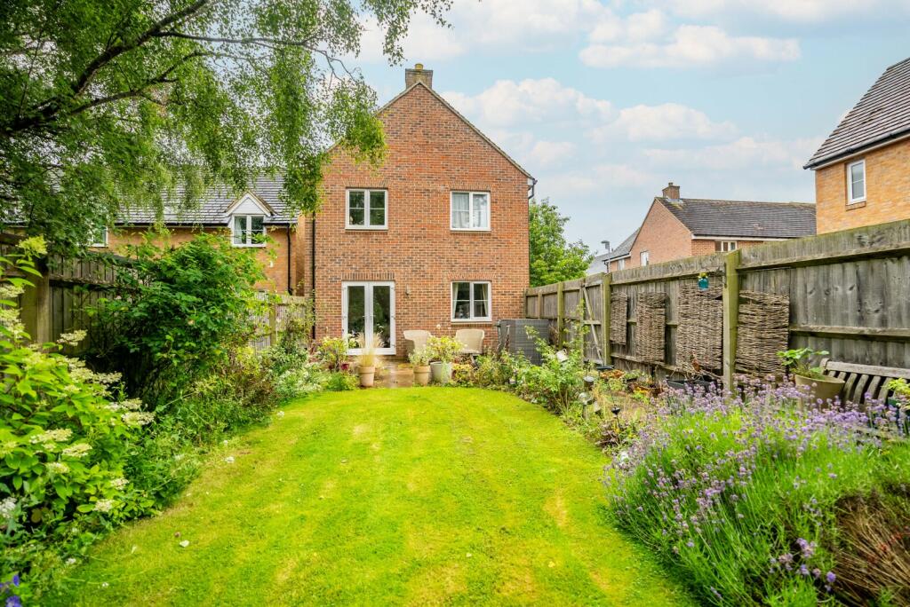 Additional image 11 of Old School Drive, Wheathampstead, St. Albans, Hertfordshire, AL4