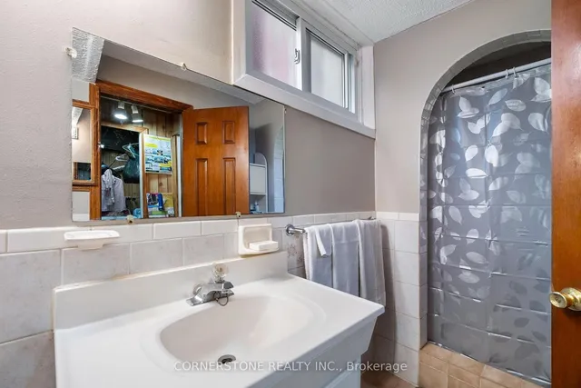 Additional image 33 of 102 Jarwick Dr