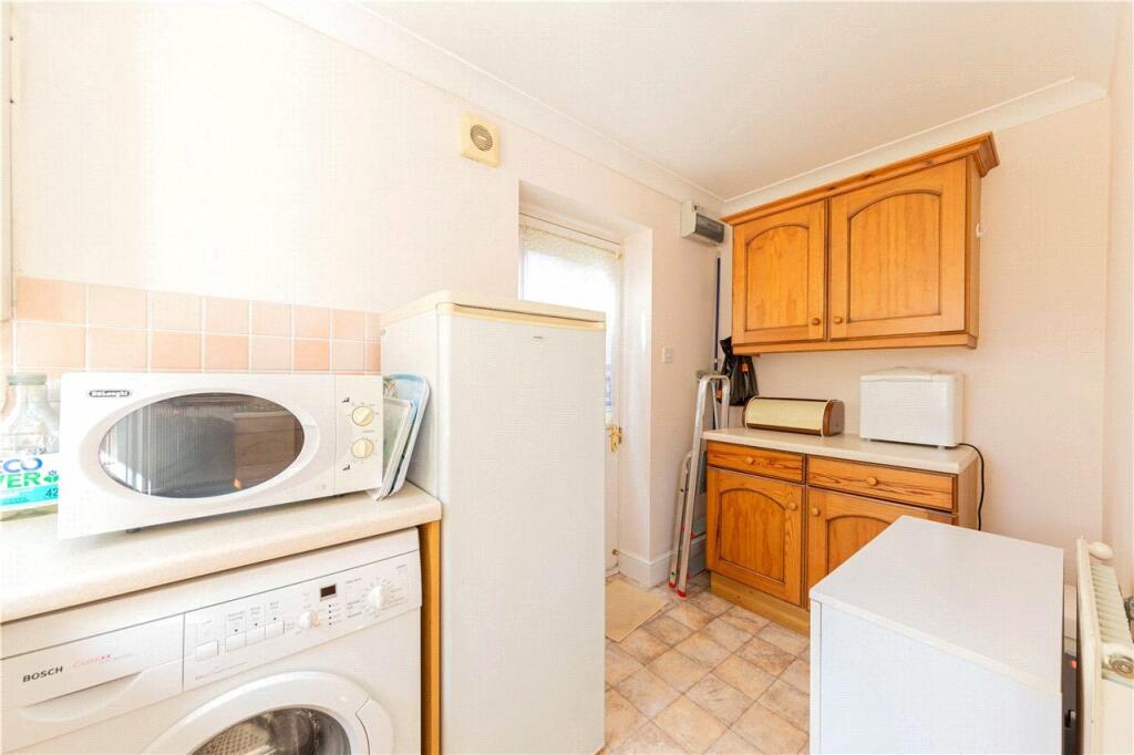 Additional image 9 of Tithe Barn Close, St. Albans, Hertfordshire, AL1