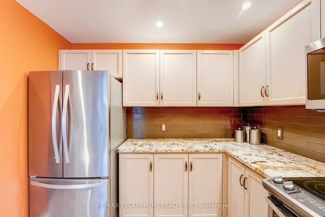 Additional image 15 of 2075 AMHERST HEIGHTS Dr Unit 402