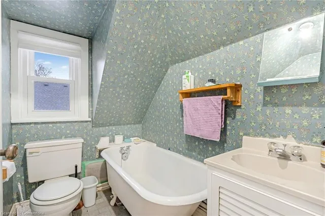 Additional image 33 of 4 Forsyth Ave