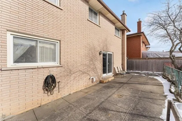 Additional image 48 of 17 Colgate Crt