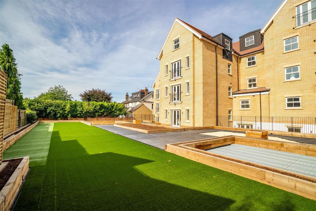 Additional image 6 of Bloomfield Road, Harpenden