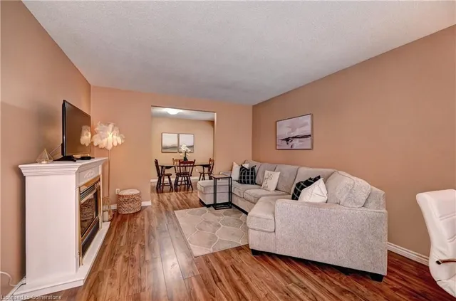 Additional image 9 of 801 Erinbrook Dr