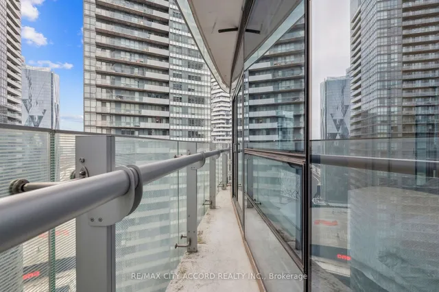 Additional image 23 of 14 York St Unit 3511