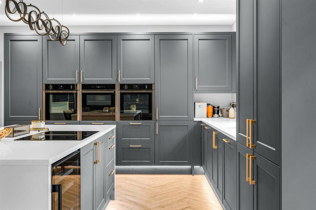 Additional image 6 of Canonsfield Road, Welwyn