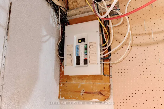 Additional image 29 of 31 Tinton Cres