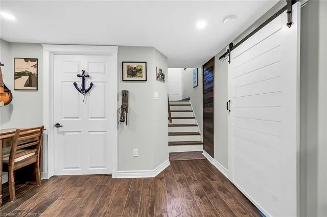 Additional image 28 of 291 Thayer Ave