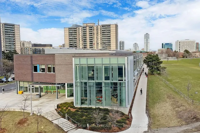 Additional image 35 of 38 Forest Manor Rd Unit 402