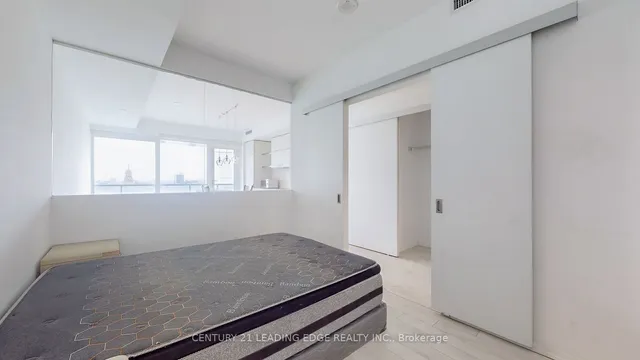 Additional image 12 of 197 Yonge St Unit 1710