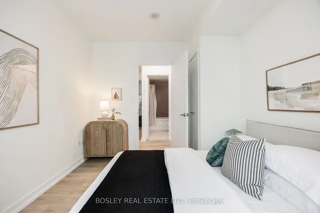 Additional image 30 of 35 Mariner Terr Unit 3009