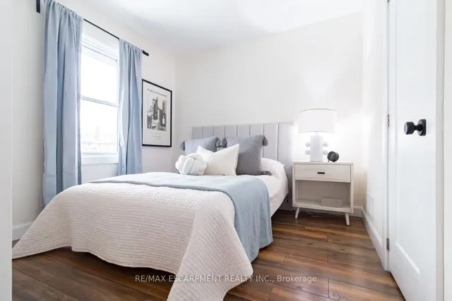 Additional image 19 of 374 East 16th St