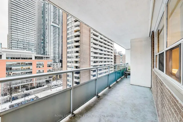 Additional image 10 of 30 Gloucester St Unit 1003