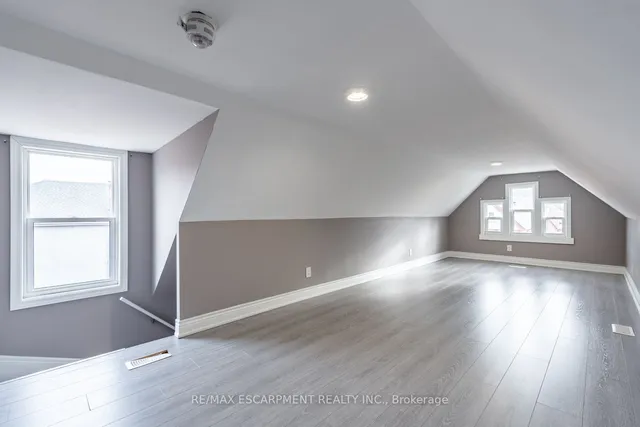 Additional image 24 of 57 Century St