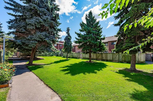 Additional image 38 of 275 Broadview Ave Unit 92