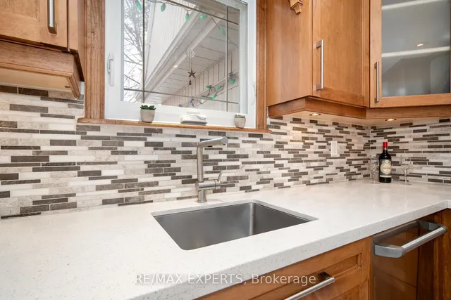 Additional image 15 of 42 Montcalm Pl