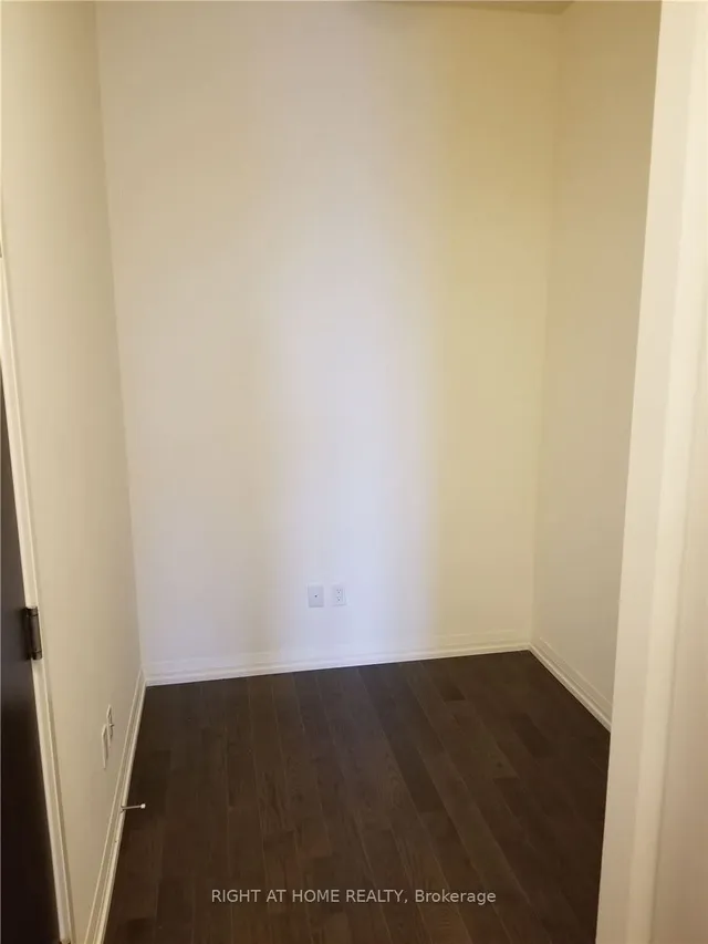 Additional image 11 of 460 Adelaide St Unit 820