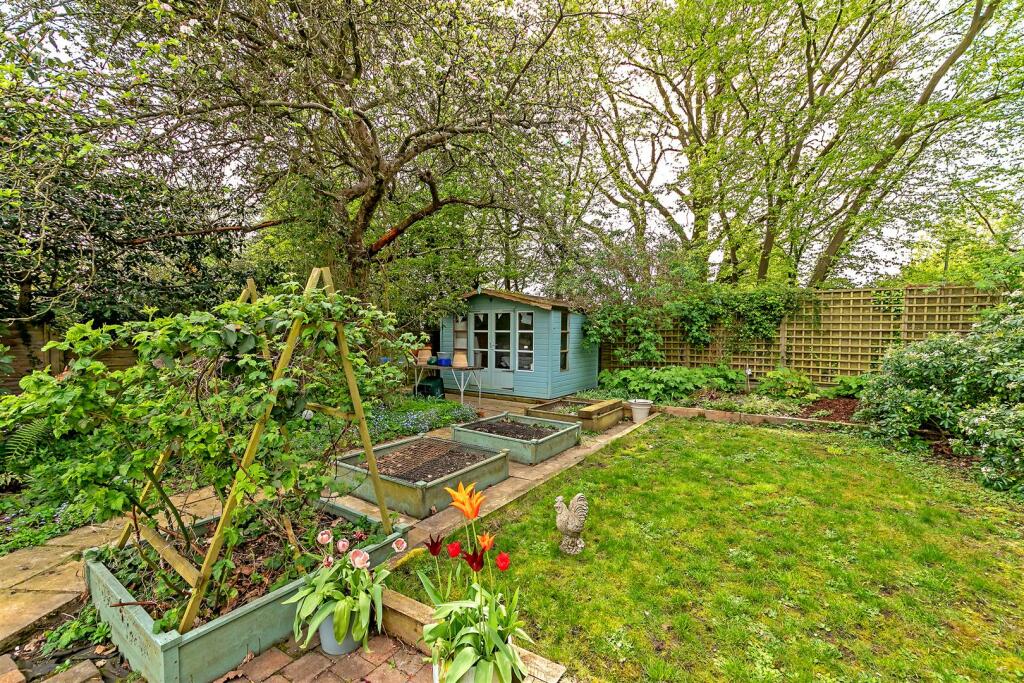 Additional image 4 of Springwood Walk, St Albans