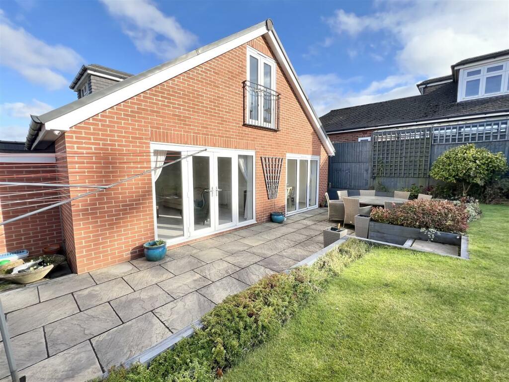 Additional image 26 of Winston Drive, Romsley, Halesowen