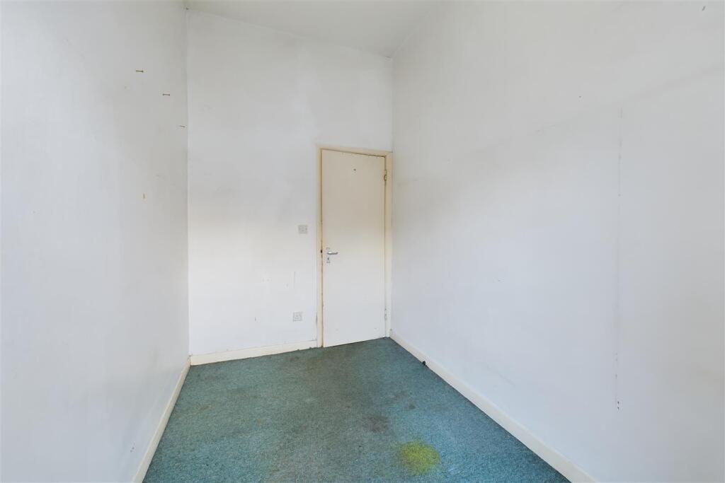 Additional image 17 of FLAT FOR UPDATING | BA1