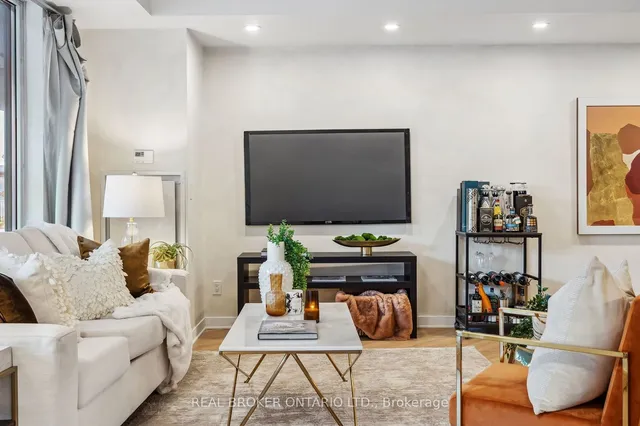 Additional image 3 of 55 East Liberty St Unit 104