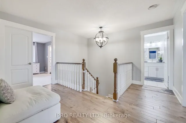 Additional image 17 of 1038 Laurier Ave