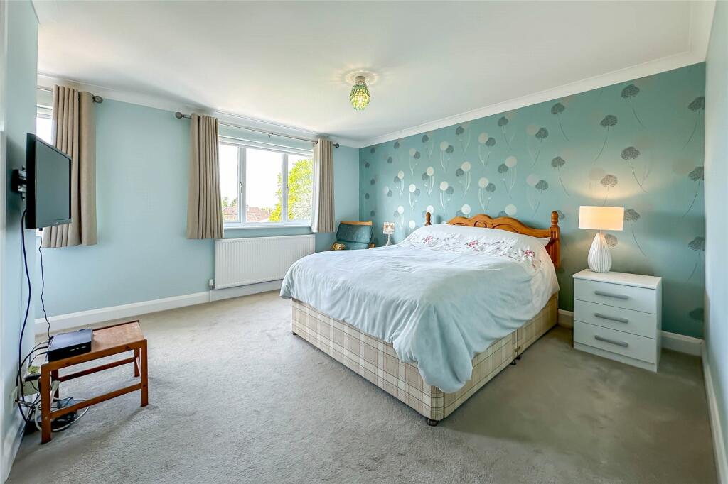 Additional image 6 of Oakwood Drive, St. Albans, Hertfordshire, AL4