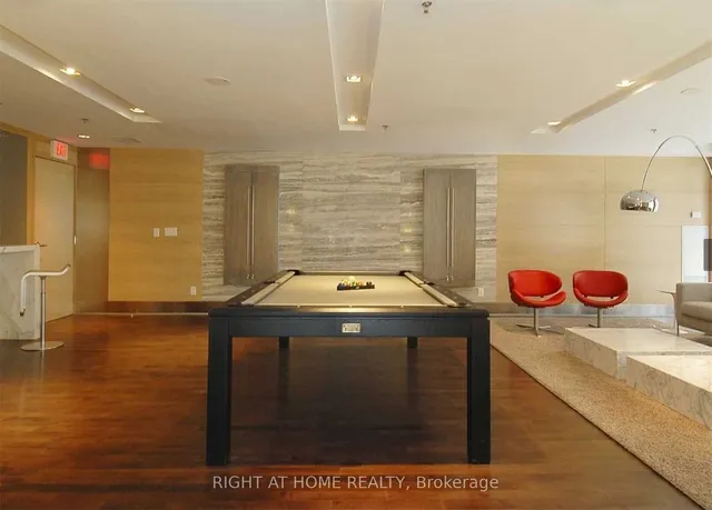 Additional image 24 of 25 Carlton St Unit 406