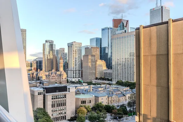 Additional image 20 of 230 Simcoe St Unit 1532