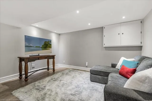 Additional image 27 of 27 Alba St