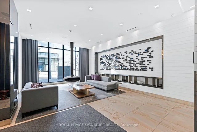 Additional image 31 of 55 Merchants' Wharf Unit 428