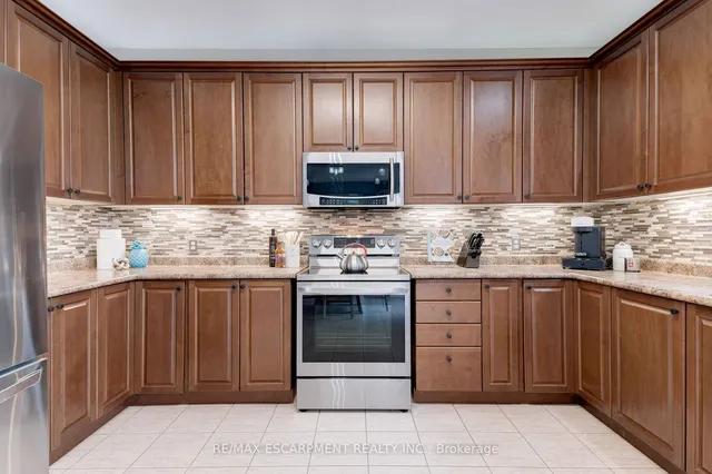 Additional image 8 of 12 Edgecroft Cres