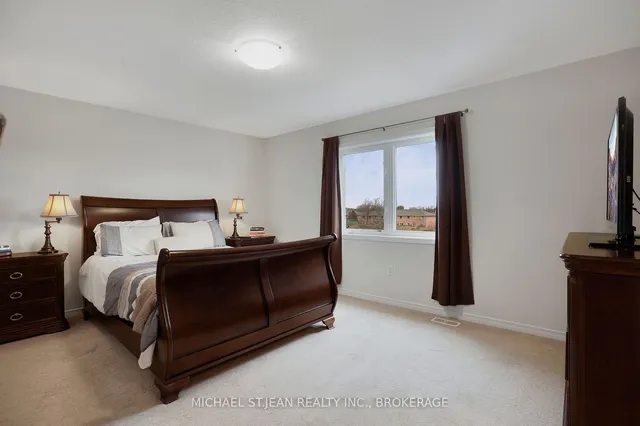 Additional image 28 of 91 Merrilee Cres