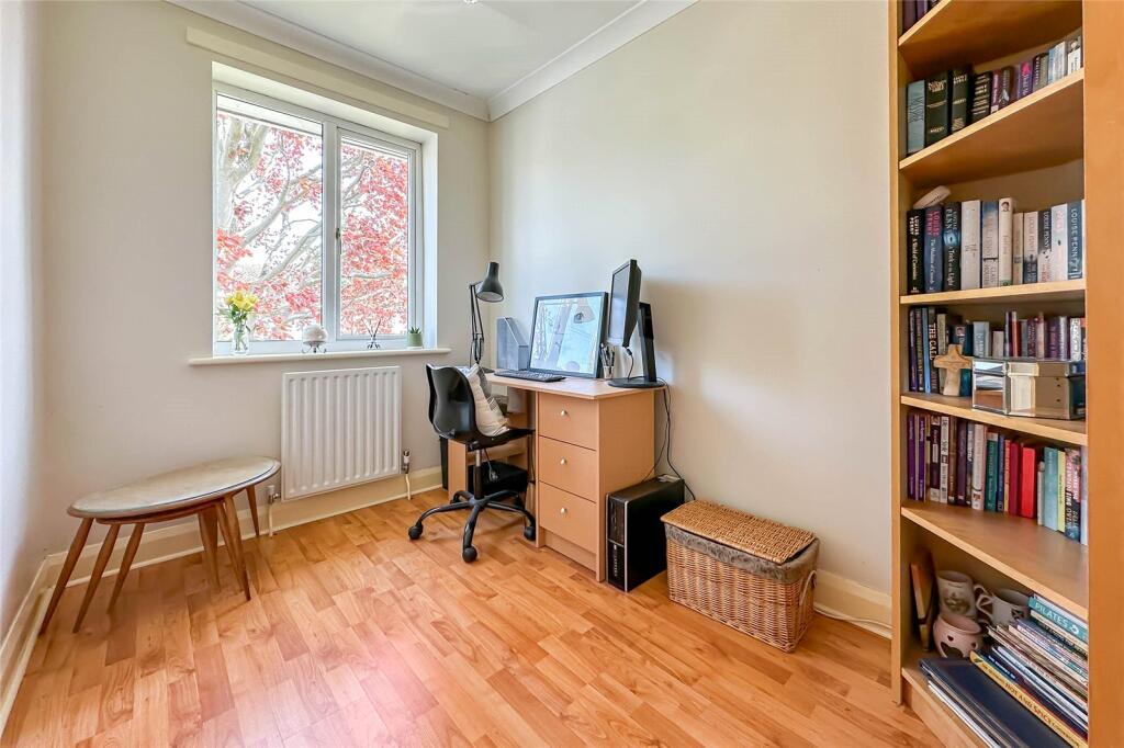 Additional image 10 of Oakwood Drive, St. Albans, Hertfordshire, AL4
