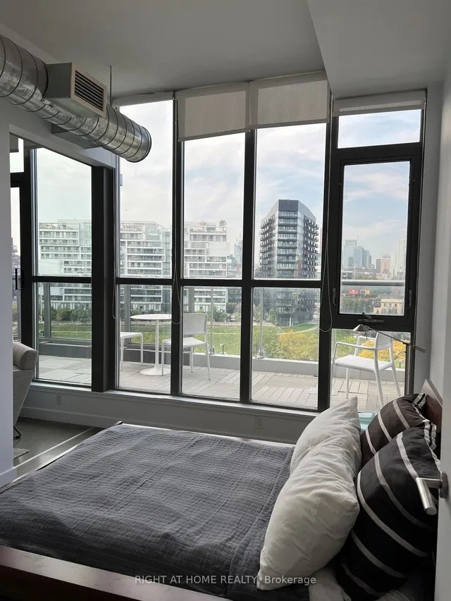 Additional image 20 of 625 Queen St Unit 607