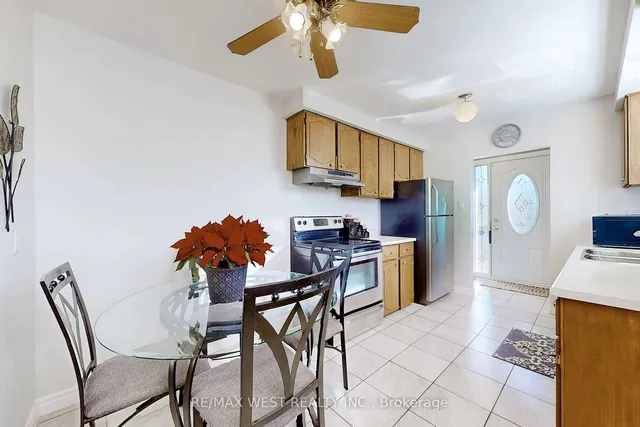 Additional image 19 of 78 Primula Cres