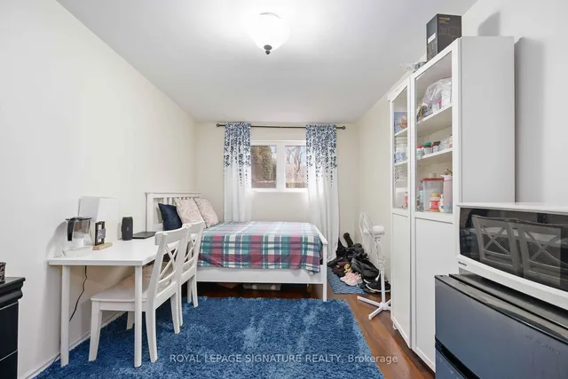 Additional image 24 of 41 Dixington Cres