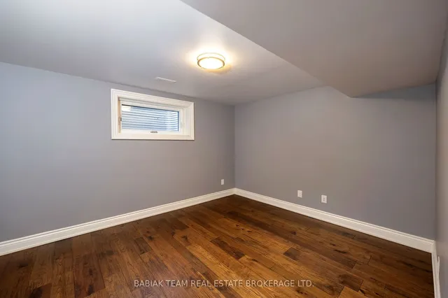 Additional image 35 of 31 Keane Ave