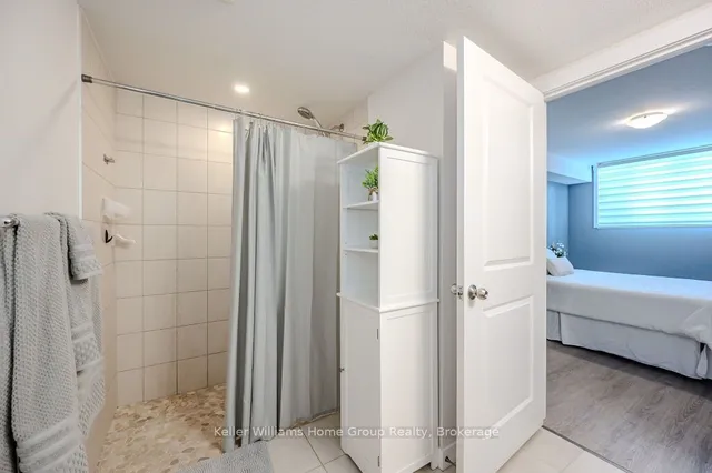 Additional image 34 of 166 Rochefort St Unit E