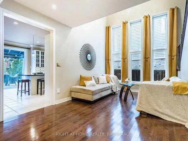 Additional image 7 of 1084 Holdsworth Cres